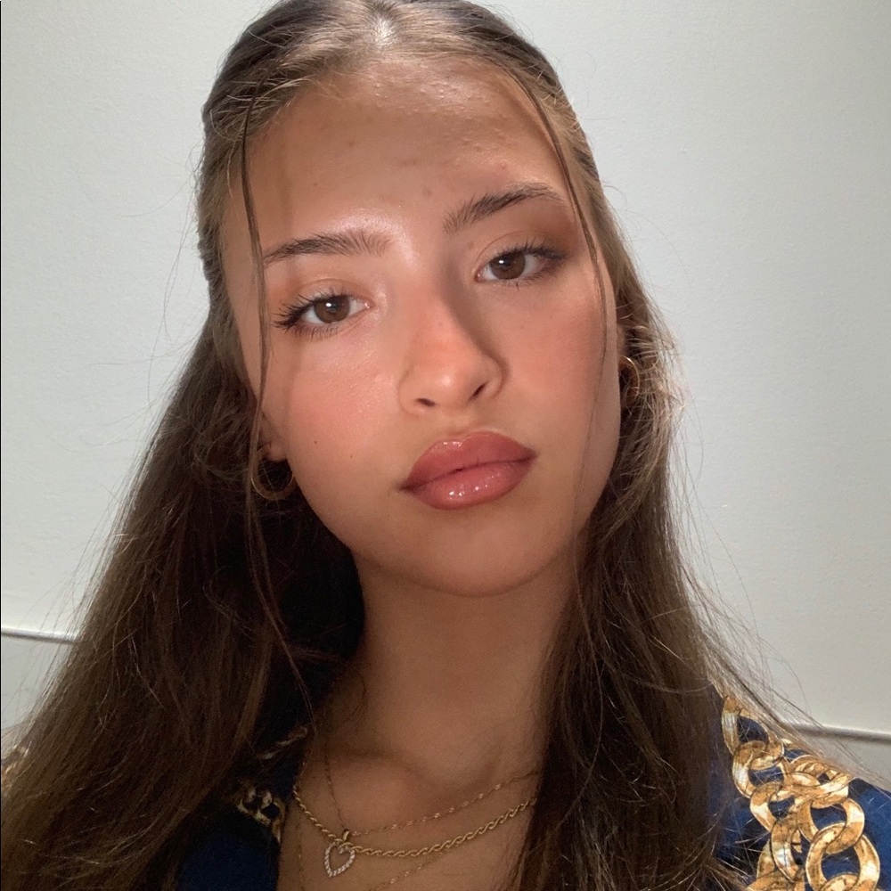 Meet your Posher, Savanna